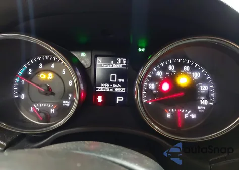 2012 Jeep Grand Cherokee Laredo z USA, uszkodzony, nr VIN 1C4RJFAG2CC324881